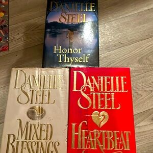 Books, Danielle Steel